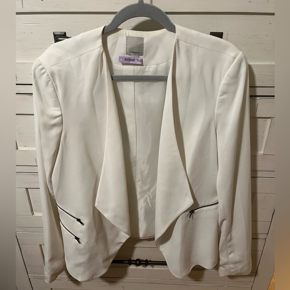 Halogen white blazer with zippered pockets